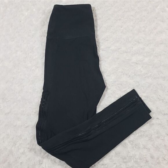 Pink mesh inset black leggings small - Picture 8 of 10